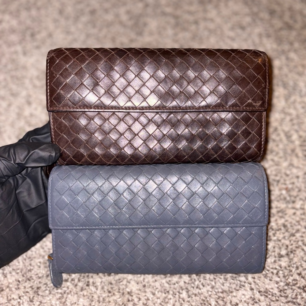 Genuine Bottega Veneta Wallet in Luxurious Brown & Blue Woven Leather.
